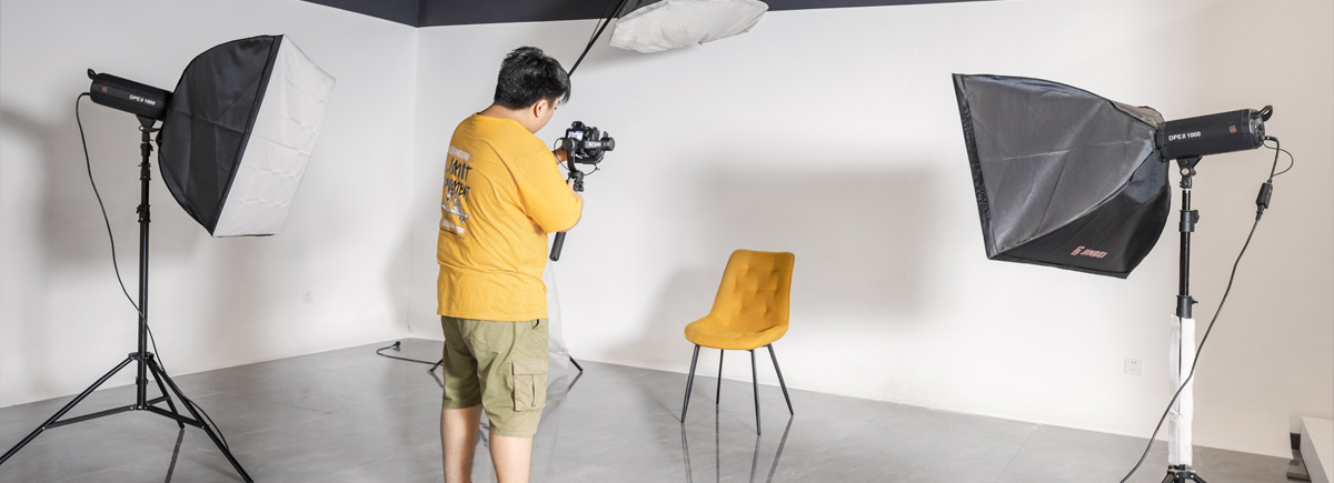 Photographer shooting in the studio