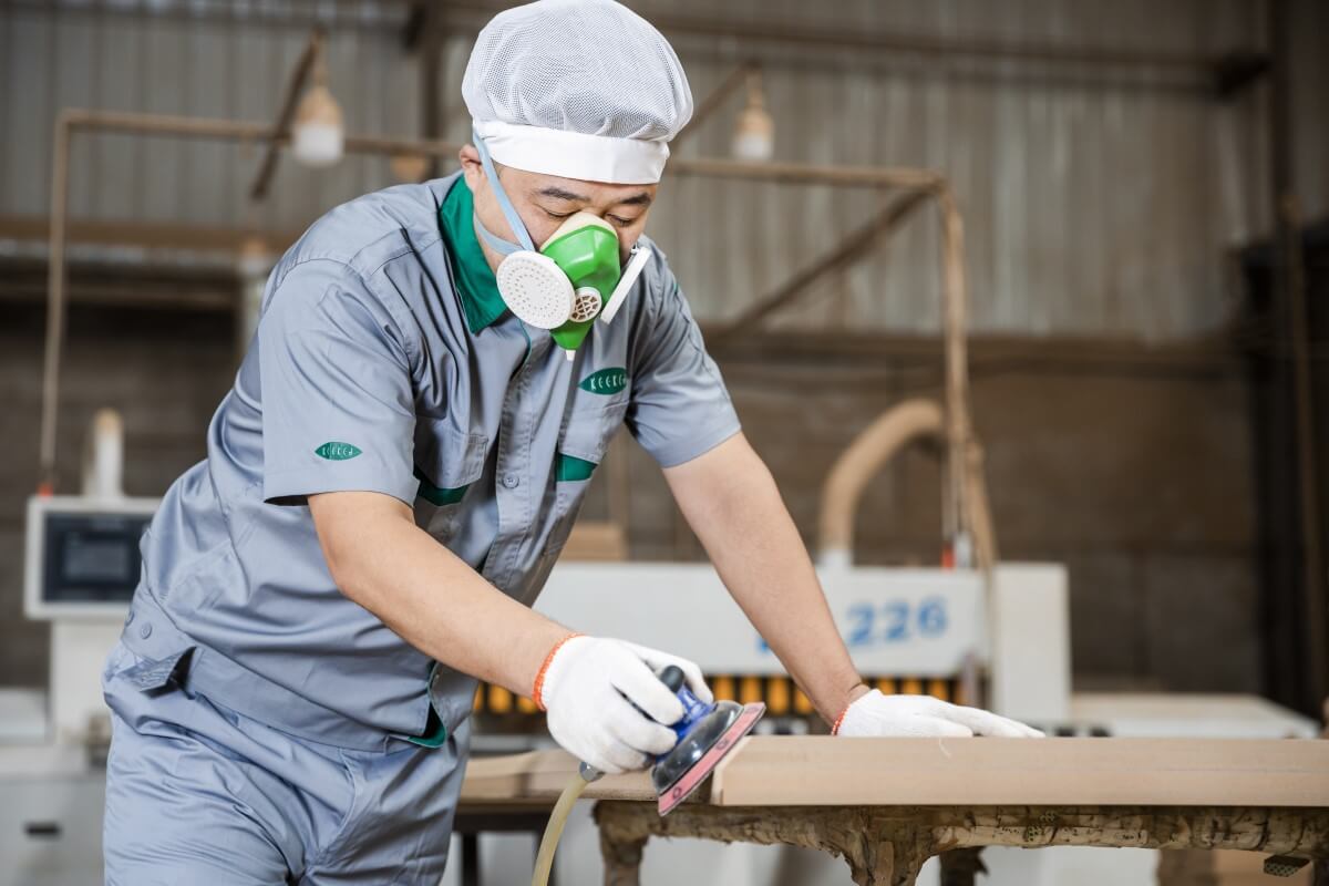 manufacturing wood tables